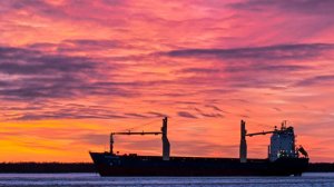 Российское судно село на мель в Финском заливе