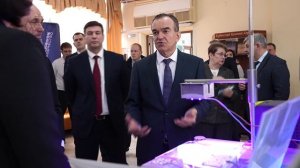 Поздравил учёных в преддверии дня науки