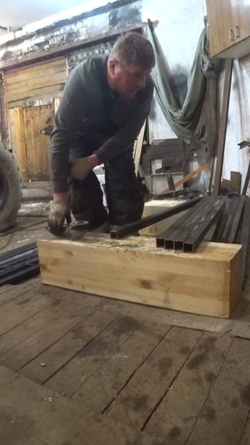 От гаража до бездорожья: Первый сварочный шов моего будущего монстра!