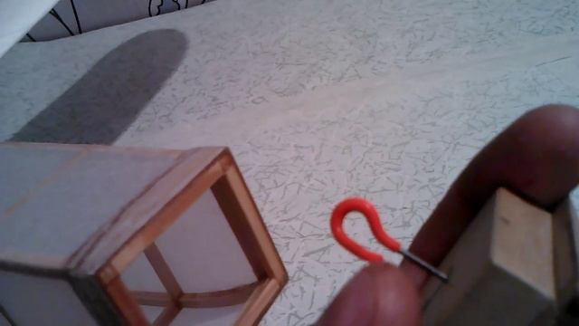 №40- Крючок резиномотора.