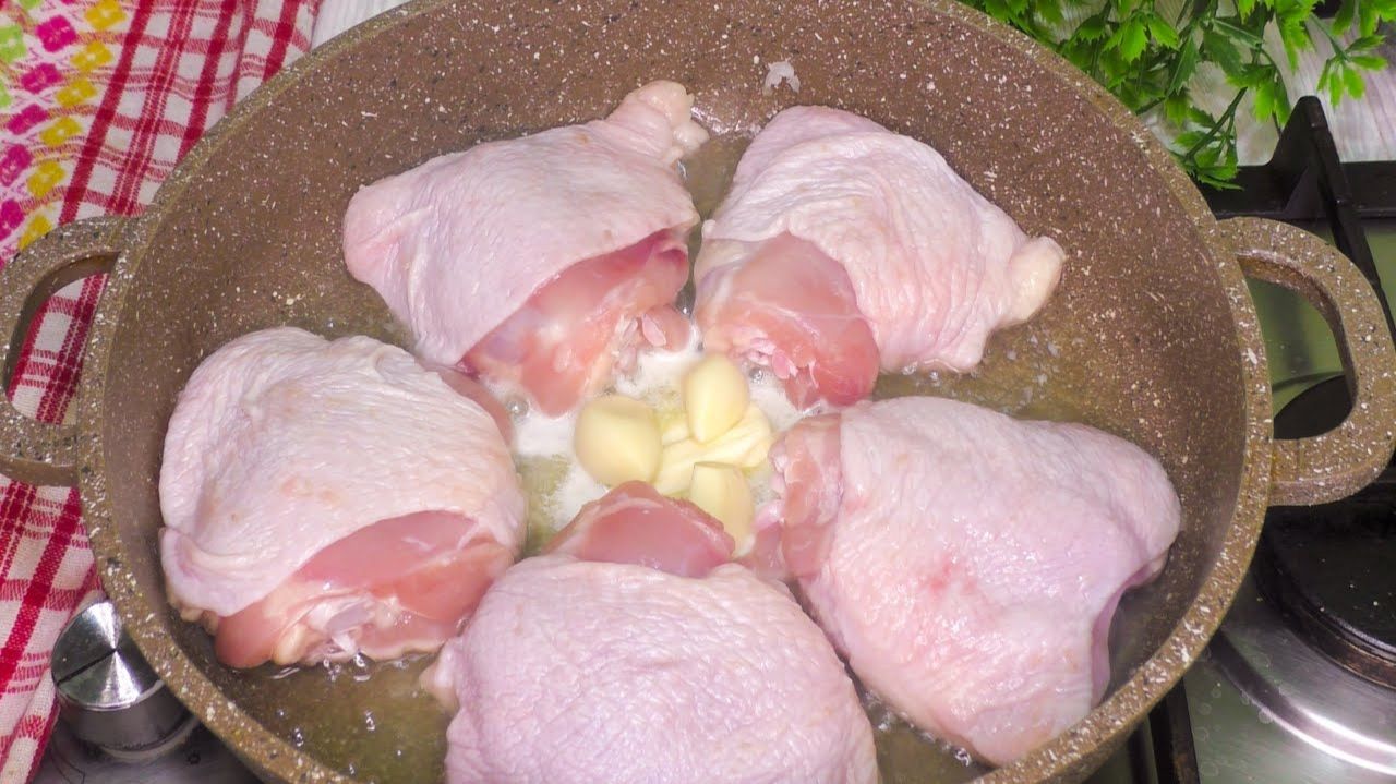 Удачный УЖИН из курицы и овощей! Просто готовлю все в одной сковороде! смотреть онлайн