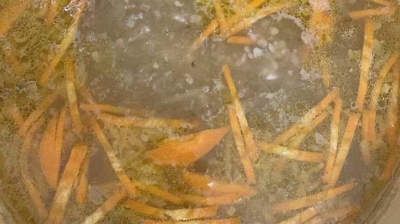 Рассольник с гречкой постный.