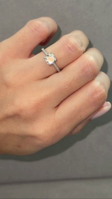 Кушон кольцо Дизайн Tiffany 1.6 карат смотреть онлайн