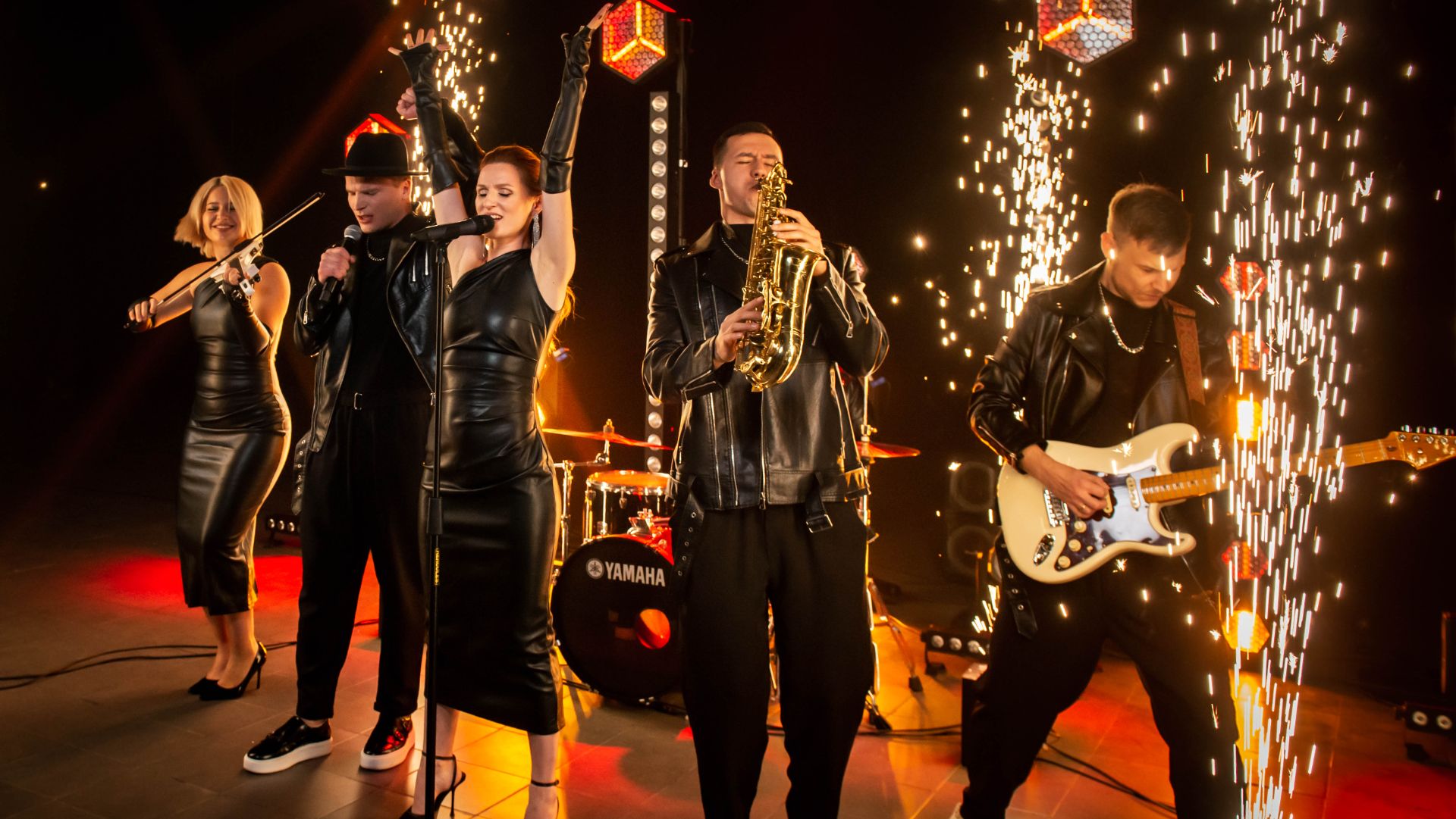 Кавер-группа FINIKI BAND Москва промо 2026 смотреть онлайн