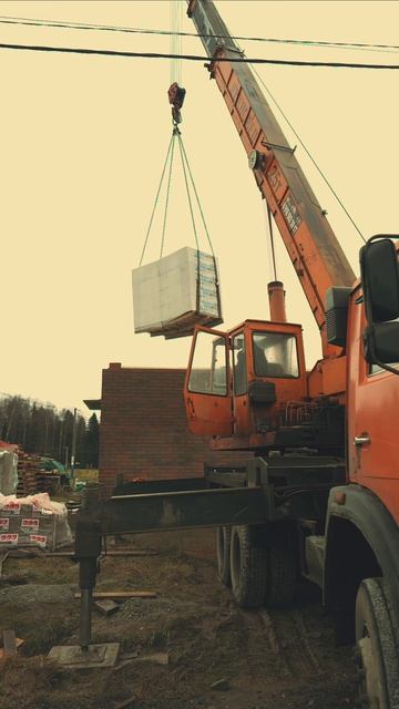 Немного тишины на стройке)