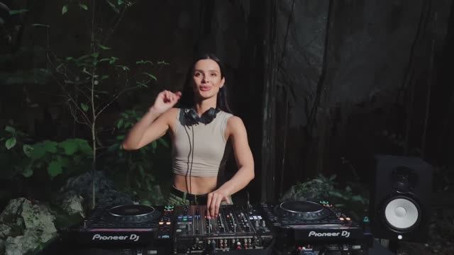 Korolova — Live @ Tulum Jungle, Mexico Melodic Techno, Progressive House Mix Korolova — Live @ Tulum Jungle, Mexico Melodic Techno, Progressive House Mix
