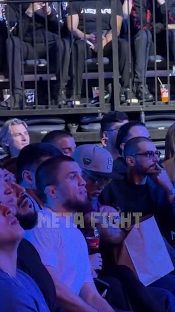 НЕПОДДЕЛЬНЫЕ ЭМОЦИИ Умара Нурмагомедова во время боя Зайнукова с Аюбом