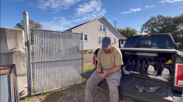 Ford на запчасти + утилизация масла в Advance Auto Parts _ День на разборке (Yury Filipovich) смотреть онлайн