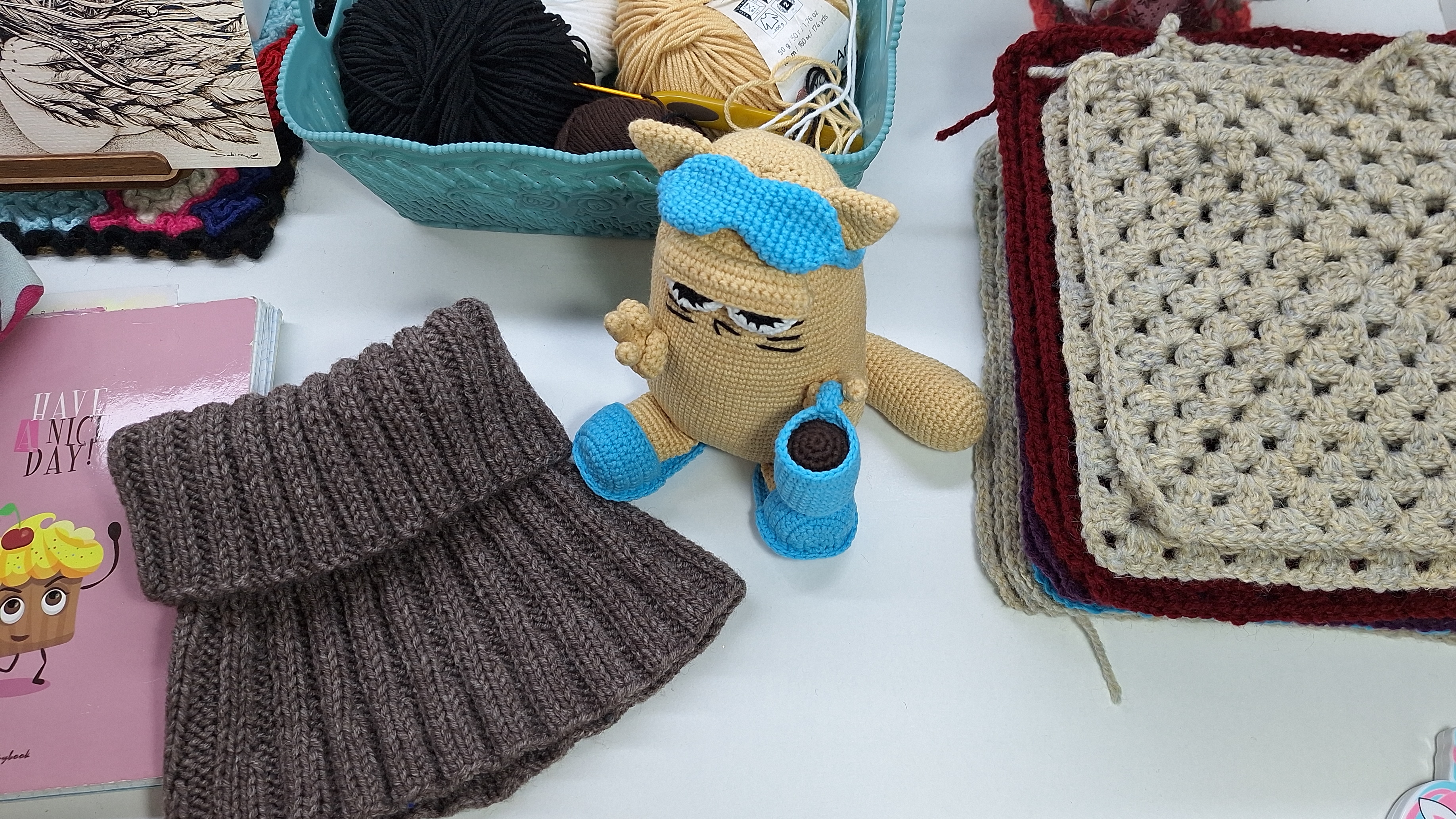 СП "Ликвидация 7" неделя 3// Вязовлог 5'26// Новые старты//3 готовые работы// Кот утренний готов смотреть онлайн