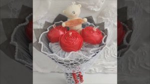 Алые розы-свечи и мишка "I love you"