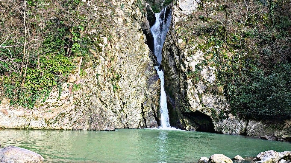 ✅️🌴7 ФЕВРАЛЯ В СОЧИ: ИДЁМ НА АГУРСКИЕ ВОДОПАДЫ ВСЕЙ СЕМЬЕЙ. СОЧИ 2026 смотреть онлайн