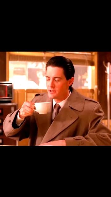 Про отсылки гадского папки в сериале Фаллаут смотреть онлайн