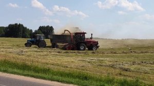 МТЗ 1221 и УЭС К-Г-6 заготовка сенажа