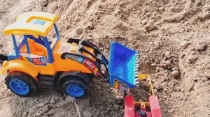 JCB ТРАКТОР на стройке! 🛠️ Трактор творит чудеса — смотри!