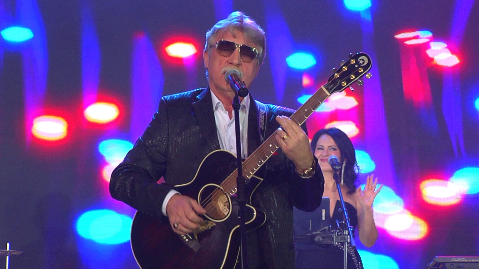 "Серый Камень" - Любите люди смотреть онлайн