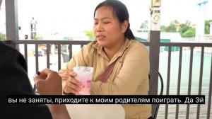 16.Мать-одиночка против вора: Одинокая мама защищает рюкзак, полный денег и важных документов.