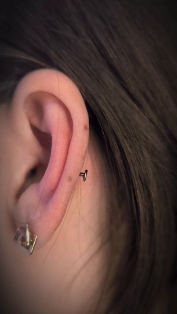 Пирсинг уха Conch