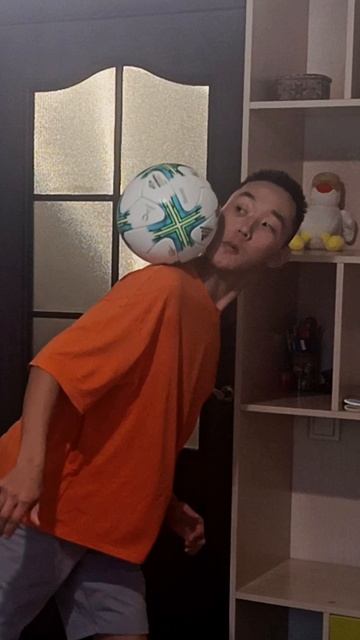 футбольный фристайл