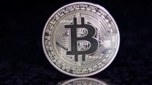 Южнокорейская криптобиржа случайно раздала пользователям 620 тысяч биткоинов.