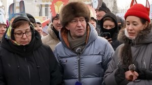 Тысячи москвичей вышли на лед ВДНХ с российскими звездами ради помощи тяжелобольным детям