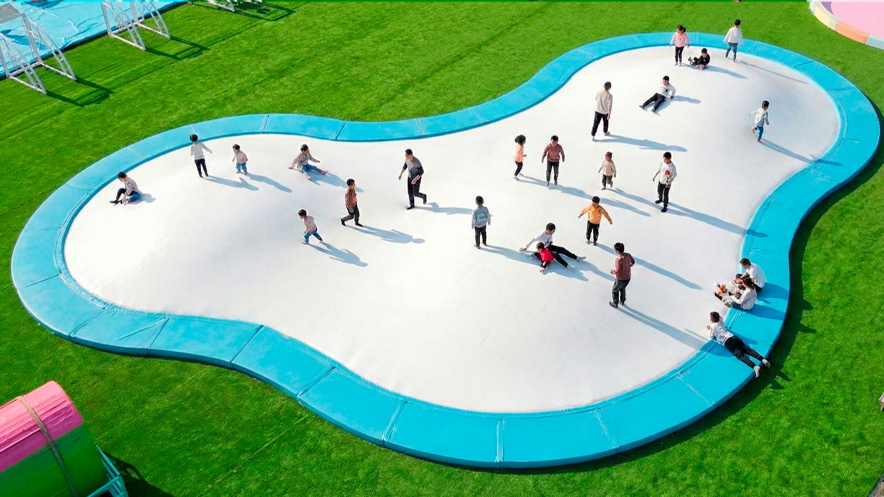 Надувные подушки на платформе от БатутМастер смотреть онлайн