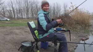 Замешал этот корм чеснок и анис, и половил активно карася.