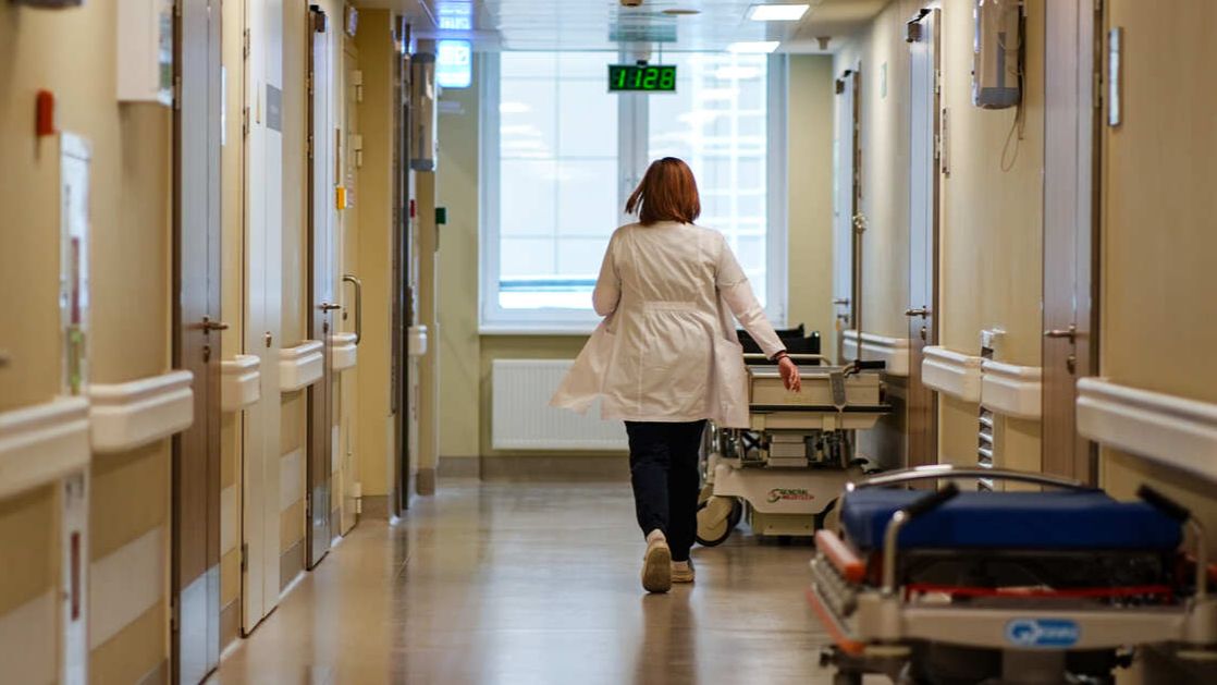 Названа причина смерти экс-замминистра юстиции РФ Тропина смотреть онлайн