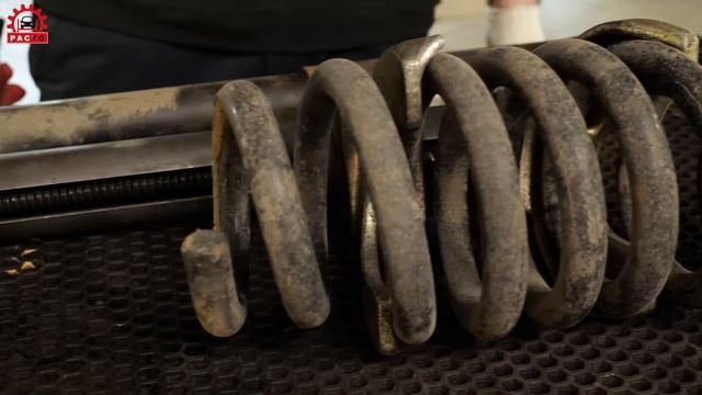 Замена задних амортизаторов KYB