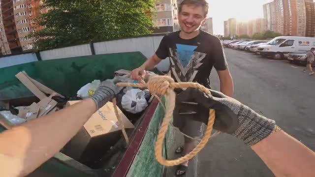 Как_я_зарабатываю_лазая_по_мусоркам_Dumpster_Diving_RUSSIA_# смотреть онлайн