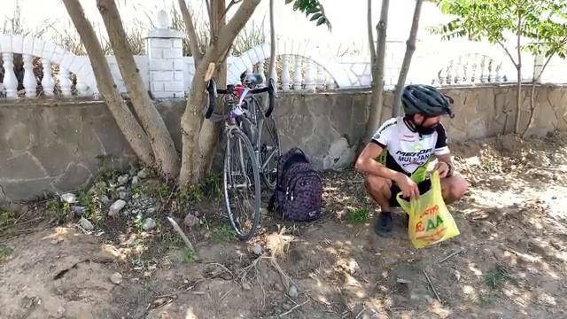 ФЕОДОСИЯ ПЛЯЖИ забитый Людьми Море Кипит Что происходит в Крыму Парк сломали Приморский Пустой