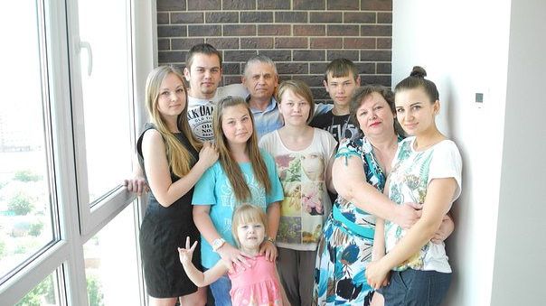 ПЕСНЯ ПРО НАШУ СЕМЬЮ