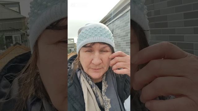 Ответ на комментарий почему я захожу к собакам в белой куртке