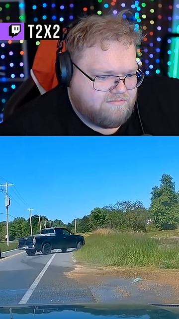 ИДЕАЛЬНЫЙ ВЫСТРЕЛ 😲 - #t2x2 #т2х2 #twitch #реакция #юмор #мем #shorts смотреть онлайн