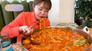 Мукбанг челлендж 10 кг еды за 20 мин