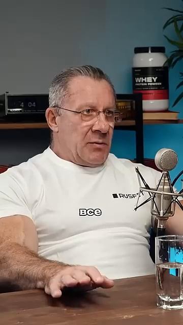 мужик рассказывает о встречах с нло в армии