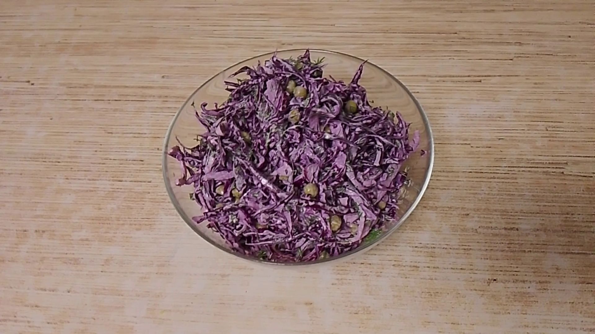 Салат из красной капусты за 5 минут. Быстрый, вкусный и простой рецепт. Салат из красной капусты за 5 минут. Быстрый, вкусный и простой рецепт.