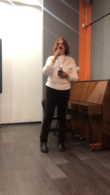 Вечер памяти поэтессы Лады Пузыревской. Фрагмент 3. Выступает Елена Севрюгина.