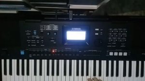 Sara konor- just one last dance. на синтезаторе yamaha psr e473.