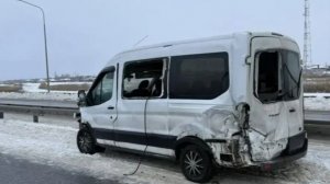 В Ростовской области погибла женщина, выпавшая из микроавтобуса при ДТП