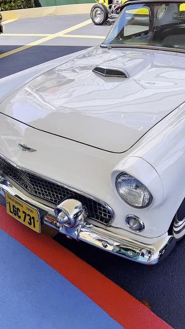 FORD THUNDERBIRD V8 | Так выглядела мечта в 1957 году 🇺🇸
