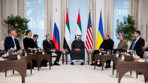 Тишина переговоров и шум провокаций: кто пытается сорвать диалог по Украине