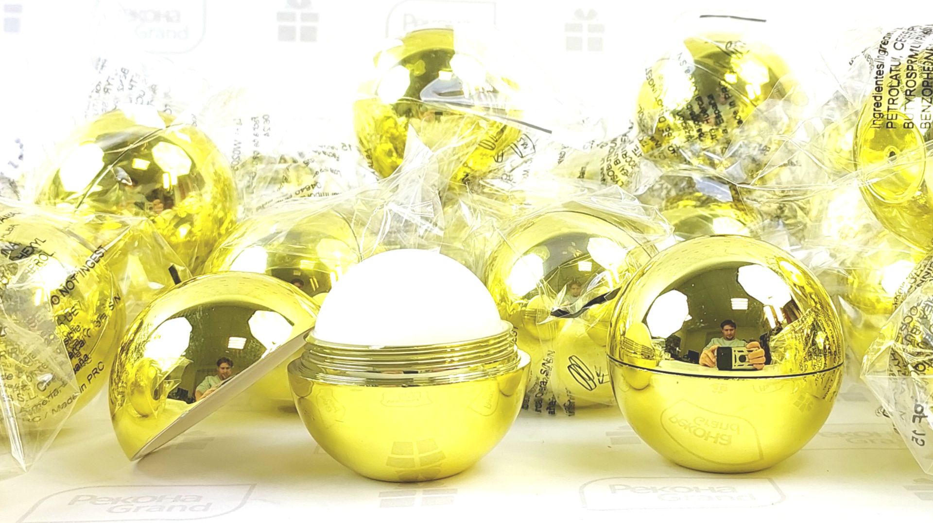 Бальзамы для губ Epson золотистые смотреть онлайн