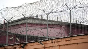 В Киргизии обвиняемого в убийствах и изнасилованиях нашли мертвым в СИЗО