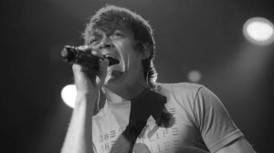 Вокалист группы 3 Doors Down Брэд Арнольд умер в возрасте 47 лет