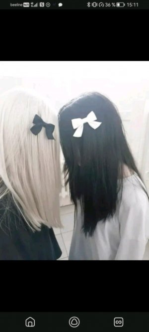 ем разные вкусы маленьких конфет 🍬