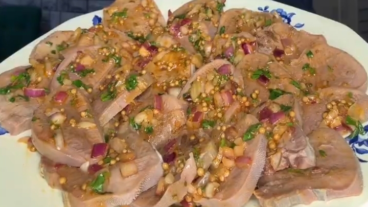 Маринованный ЯЗЫК…🍛🥩😋