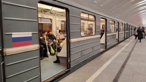 электропоезд 81-717 Номерной на станции Кантемировская