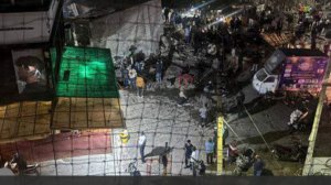 До двух человек увеличилось число погибших при обрушении здания в Индии