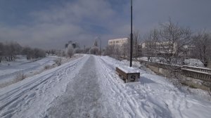 Утренняя зимняя прогулка у реки Нальчик. Пытаюсь перейти реку