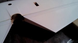 №133- Приклеенные  шторки рулей высоты.